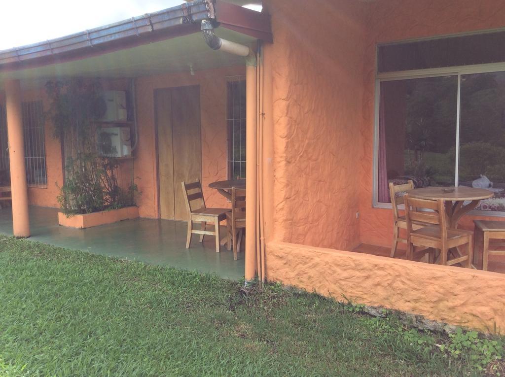 Cabinas Los Guayabos Otel La Fortuna Dış mekan fotoğraf