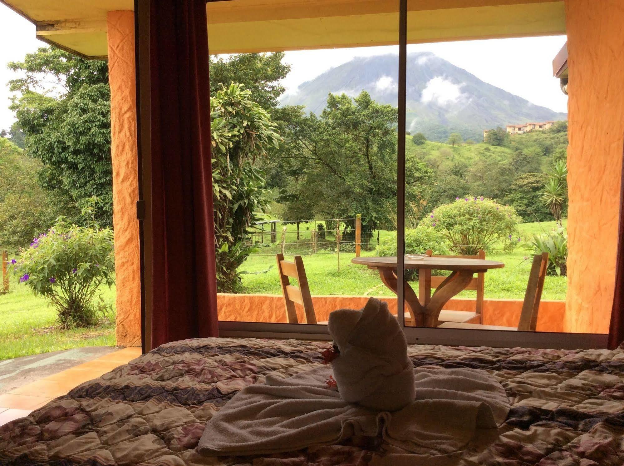 Cabinas Los Guayabos Otel La Fortuna Dış mekan fotoğraf