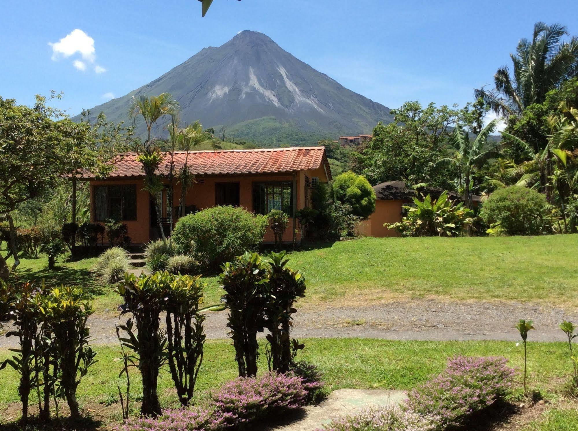 Cabinas Los Guayabos Otel La Fortuna Dış mekan fotoğraf