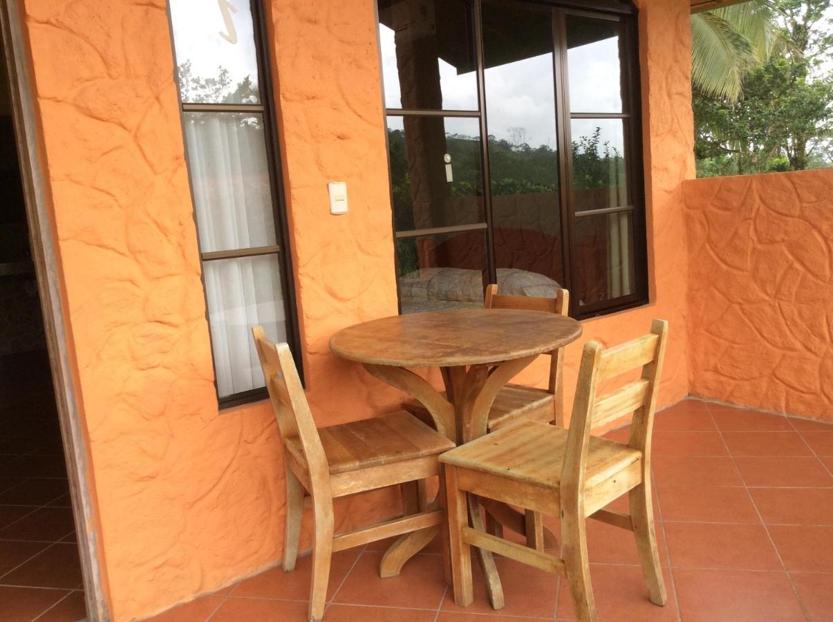 Cabinas Los Guayabos Otel La Fortuna Dış mekan fotoğraf