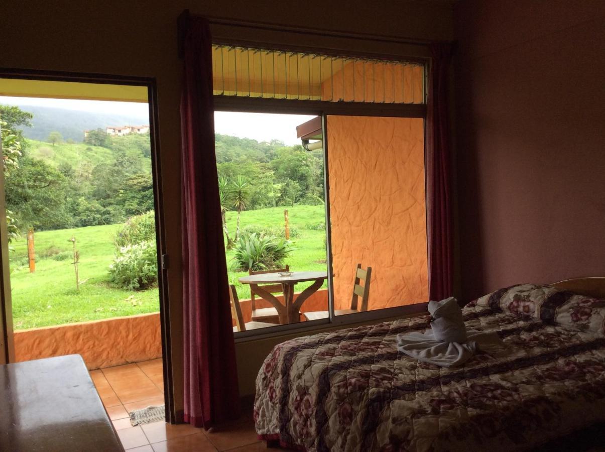 Cabinas Los Guayabos Otel La Fortuna Dış mekan fotoğraf