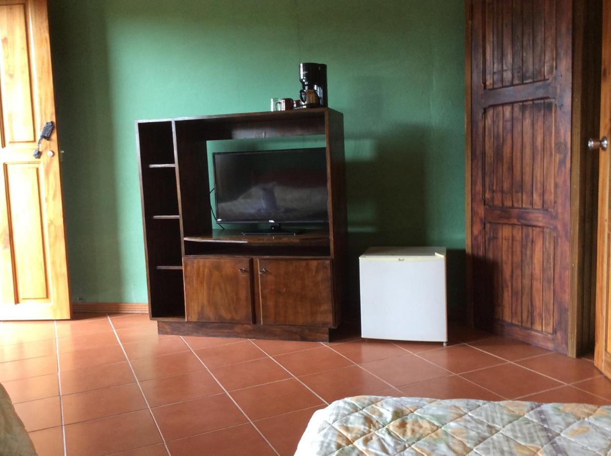 Cabinas Los Guayabos Otel La Fortuna Dış mekan fotoğraf